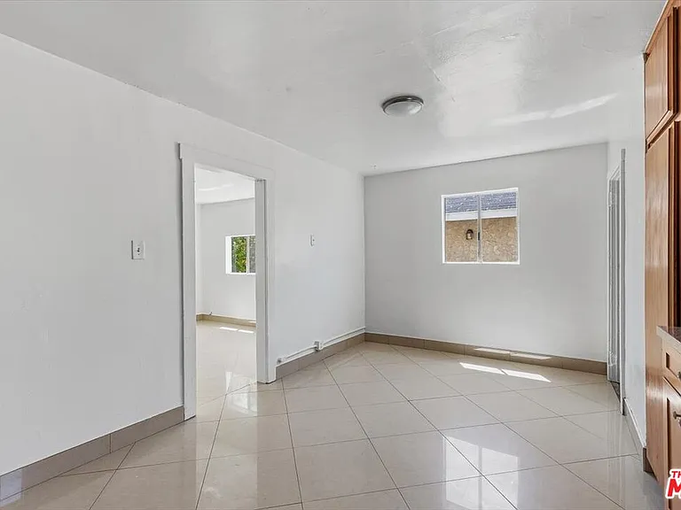 4133 Bemis St — Photo 10