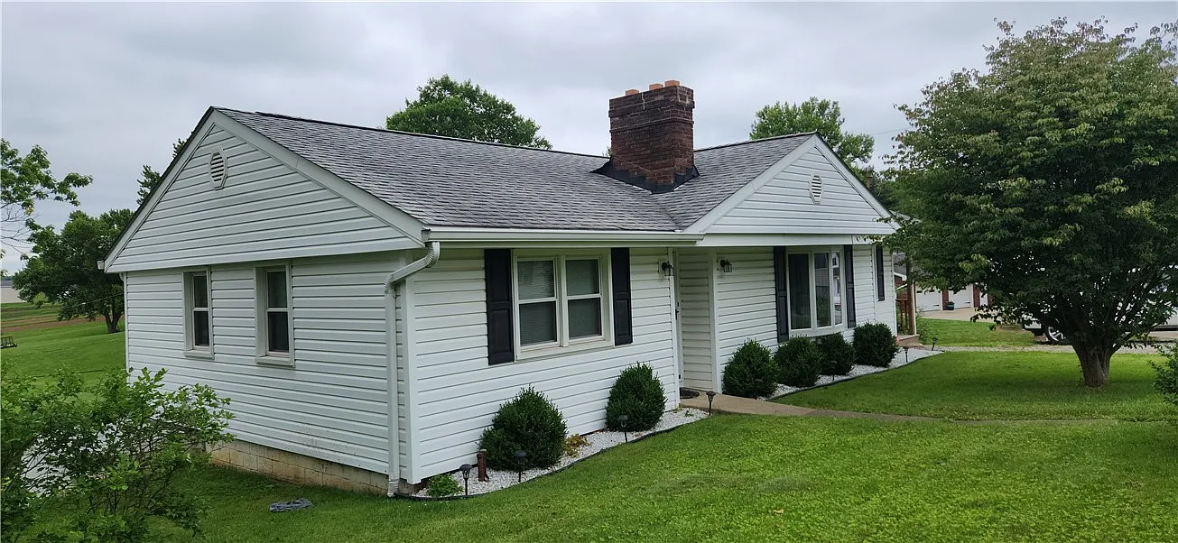180 Pleasantview Dr photo 1