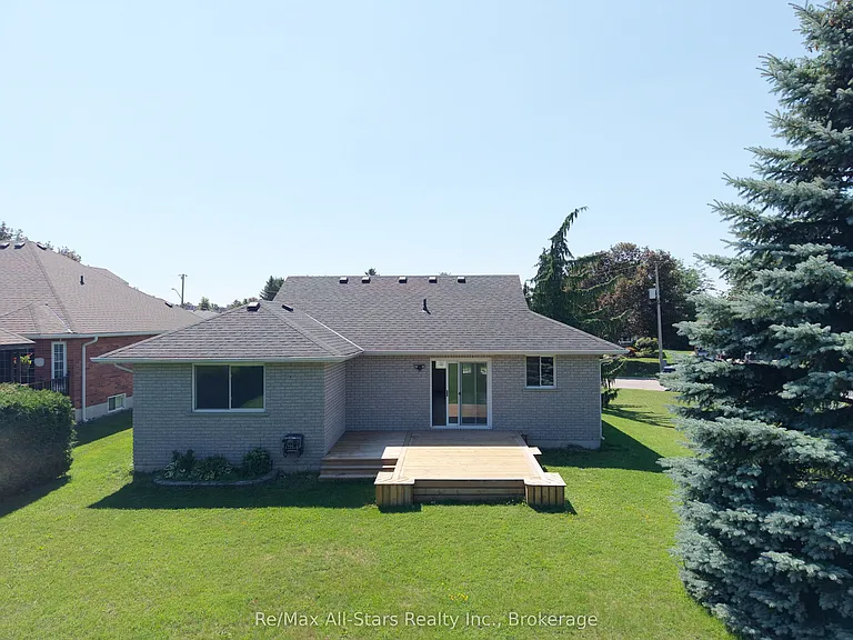 8 Whitney Ct — Photo 22