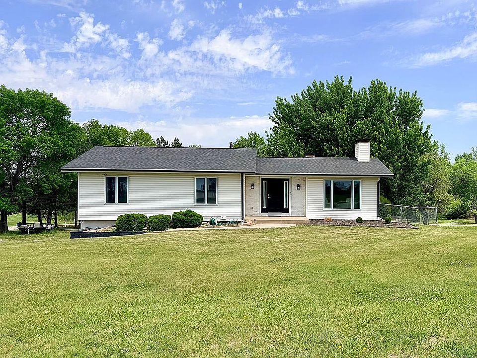 1st image of 643 Overlook Ln