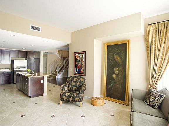 4th image of 111 S De Lacey Ave Unit 108