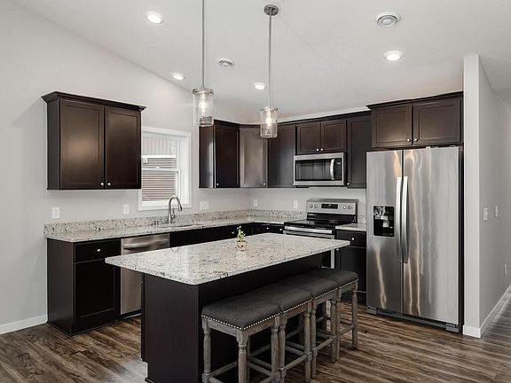 5th image of 18390 Xavier Cir NW