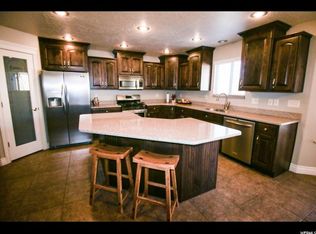 1077 W 3300 N, Pleasant View, UT 84414