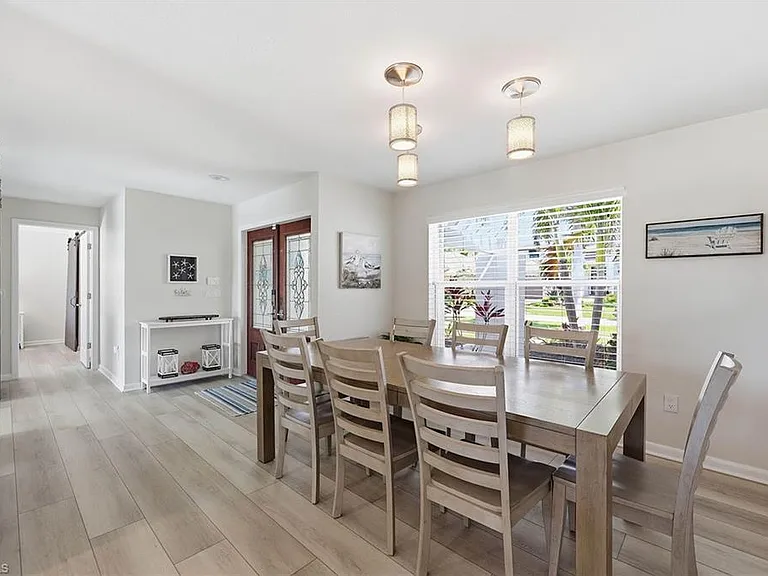 799 Caribbean Ct — Photo 4