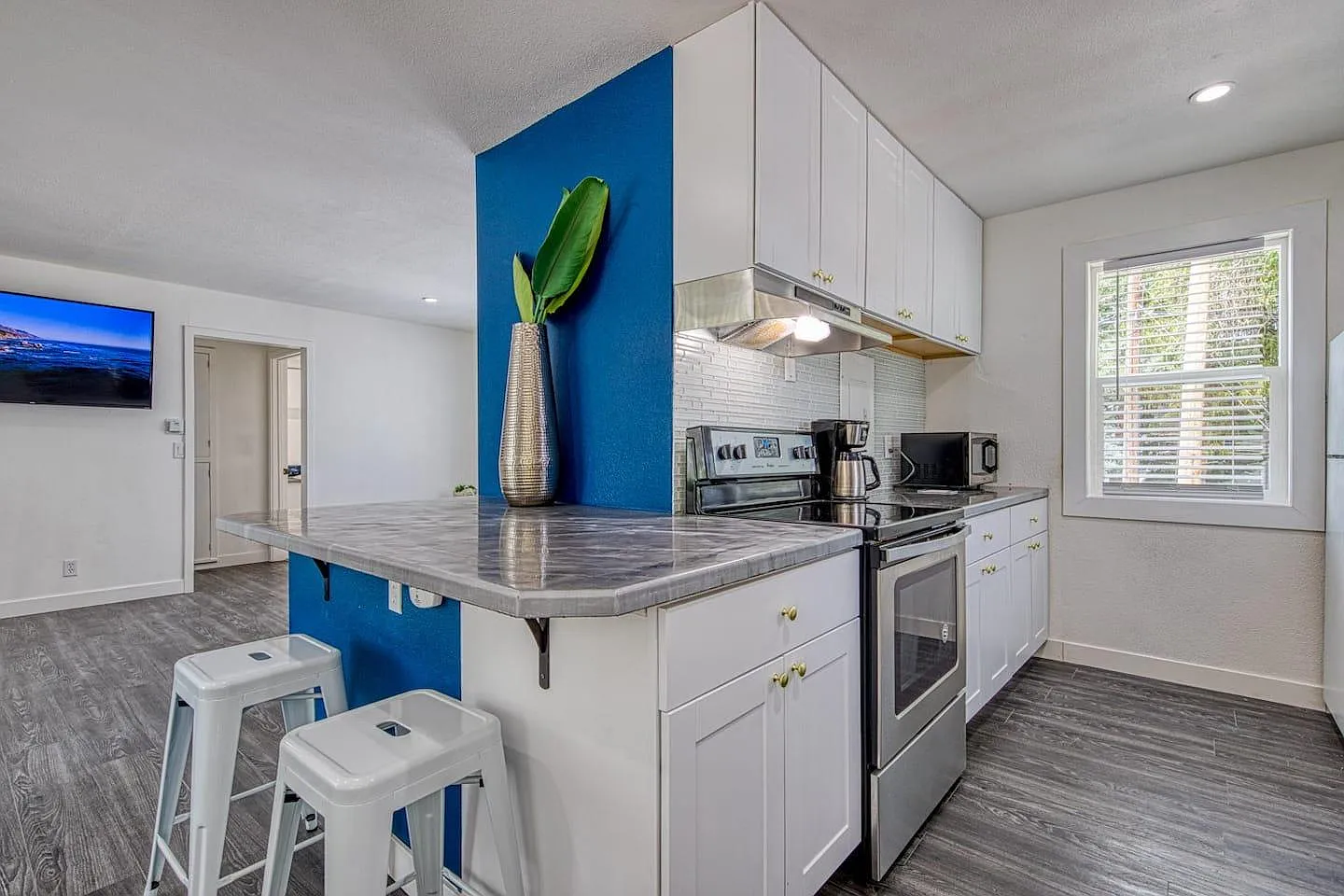 1 bed, 730 sqft, $1,550 — Photo 3