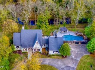 8124 Cedar Dr, Joplin, MO 64804