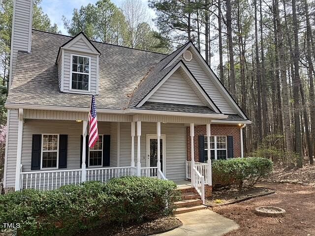 1st image of 104 E Fleming Farm Dr