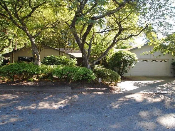 930 130th Ave NE, Bellevue, WA 98005