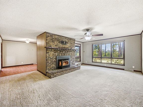 5th image of 270 Salisberry Rd