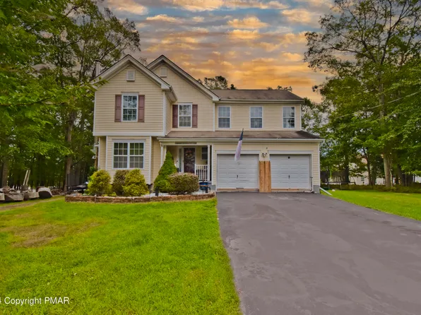 219 Kensington Dr, Bushkill, PA 18324