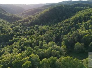 11 Old Schoolhouse Rd, Flat Top, WV 25841