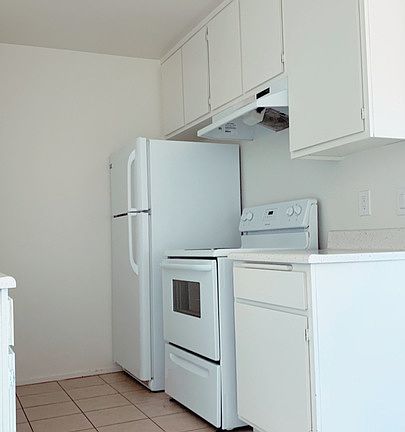 4th image of 220 Bay St APT 203