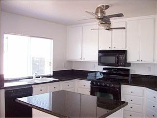 4th image of 14080 Amalia Ct