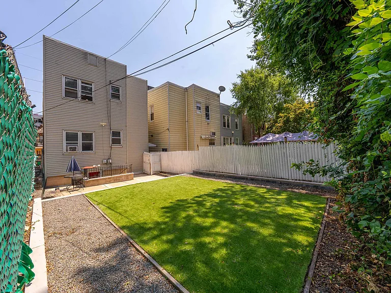 73 Van Reypen St #2 — Photo 18