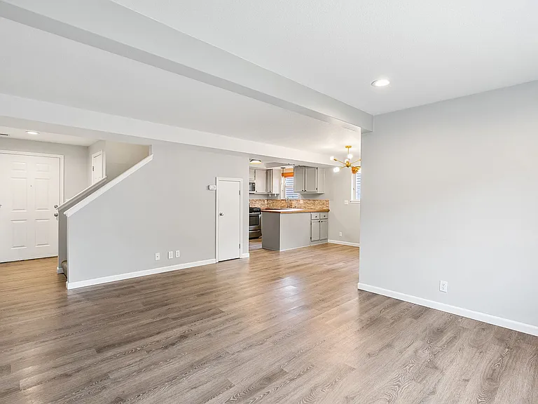 1801 NE Purcell Blvd #11 — Photo 9