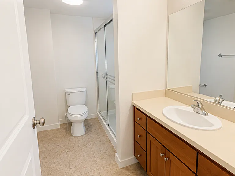 1911 Aberdeen Ln — Photo 12