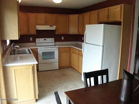 4th image of 217 Rainbow Dr