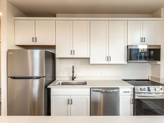 4th image of 1135 Rose Hill Dr #310