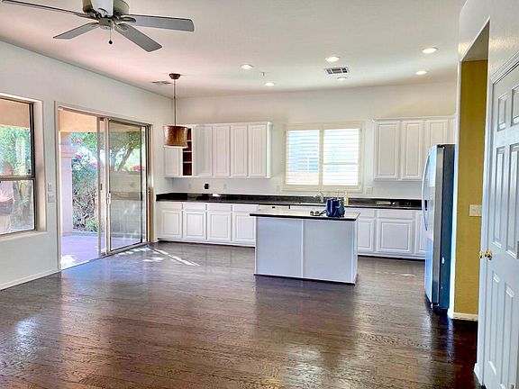 3rd image of 10511 E Tierra Buena Ln