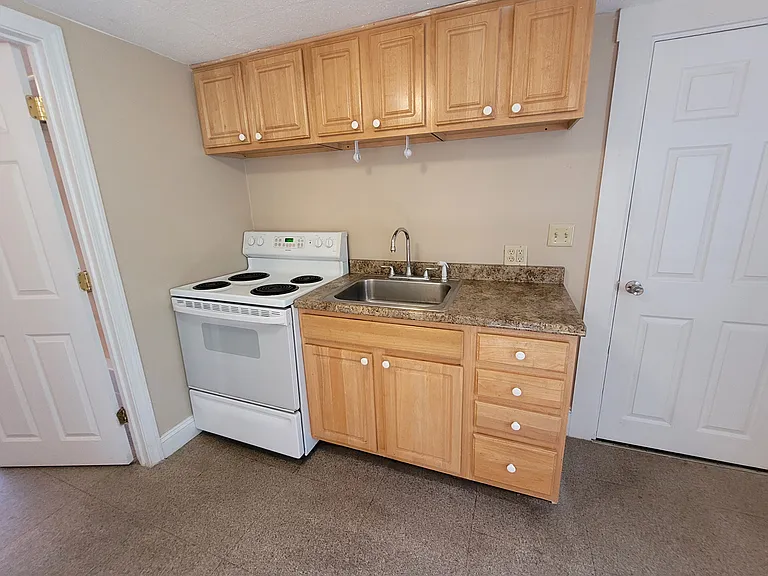 1614 N Main St #4 — Photo 12