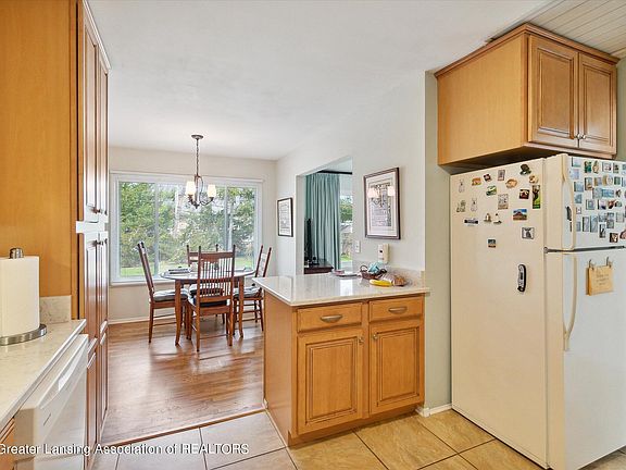 5th image of 2807 Montego Dr