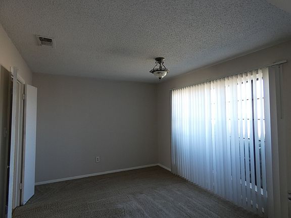 3rd image of 6761 Spoonwood Ln