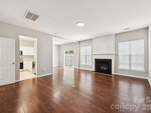 4th image of 10235 Kendra Ct