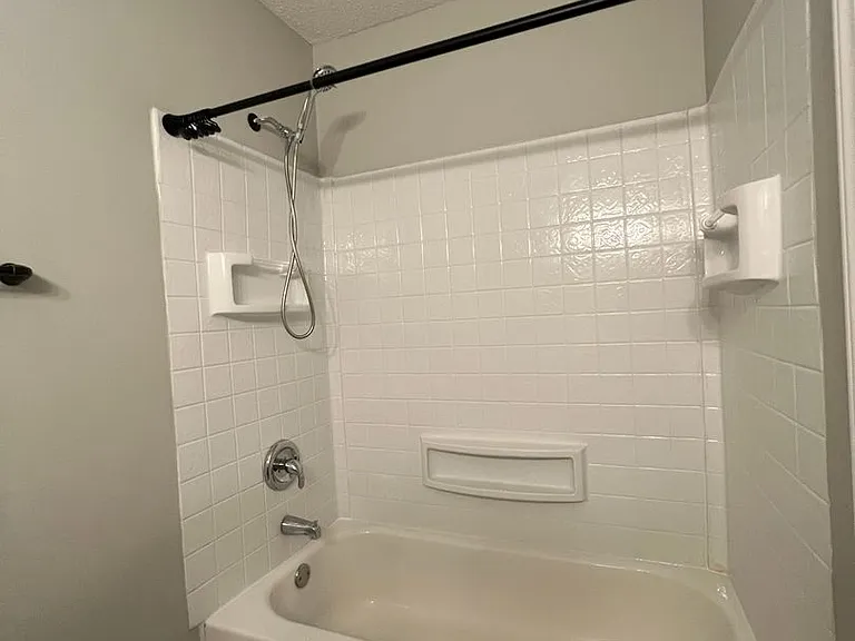 610 Belfast Dr — Photo 8
