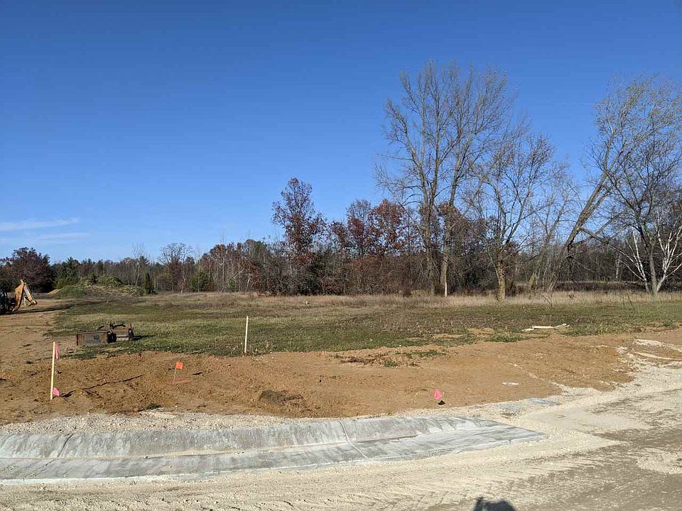 2nd image of 648 Briarwood Way