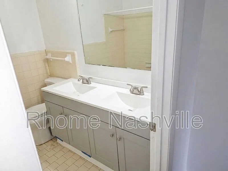 2 bed, 1.5 bath, 1060 sqft, $1,165 — Photo 4