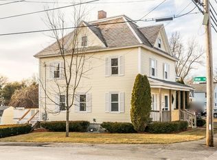 284 Mammoth Rd, Lowell, MA 01854