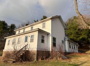 4037 State Route 39 NE, New Philadelphia, OH 44663