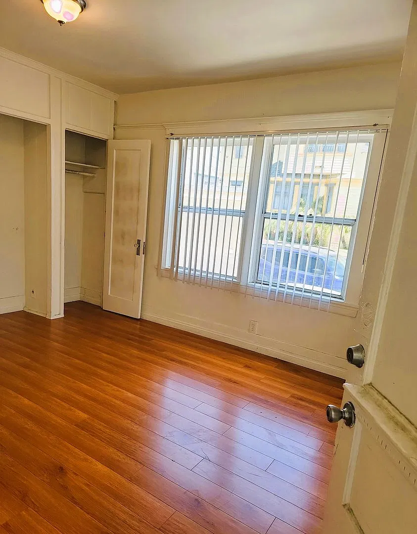 53, 415, 417 Paloma Pacific Apartments (9947) — Photo 4