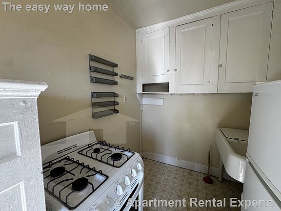 5th image of 6 Agassiz St APT 10