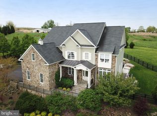 17335 Cannonade Dr, Leesburg, VA 20176