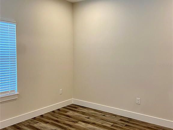 4th image of 3126 W Azeele St #1
