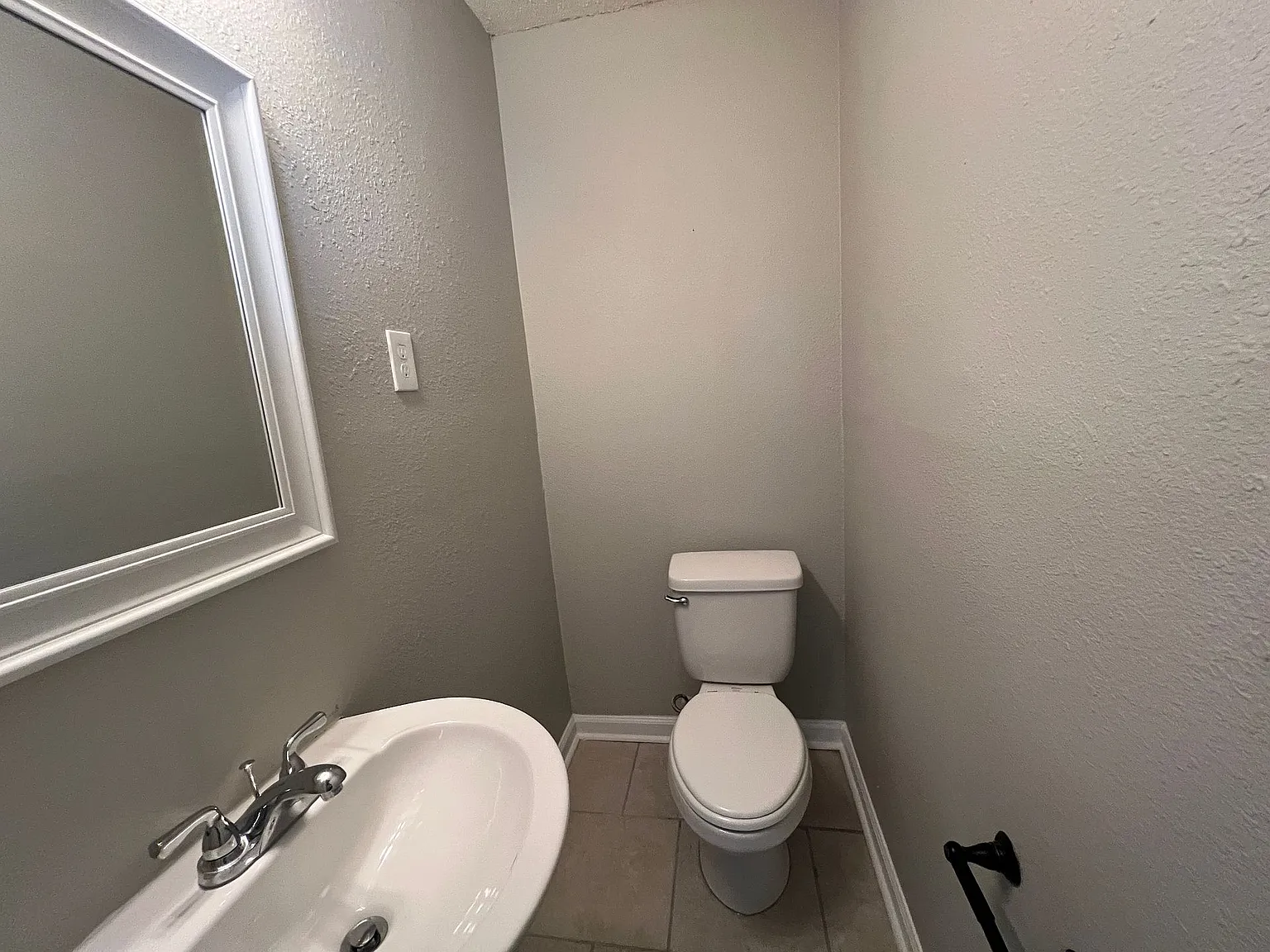 3738 Longmont Dr — Photo 4