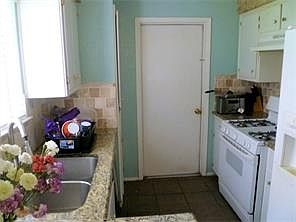 2nd image of 7110 Shadywood Dr