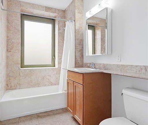 4th image of 2136 2nd Ave #7A