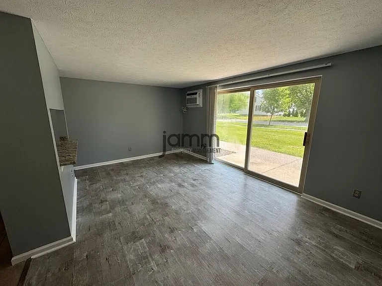 24325 Detroit Rd #A-103 — Photo 7