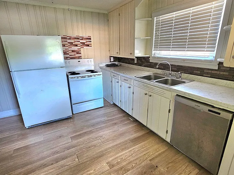 202 Mulberry St — Photo 4