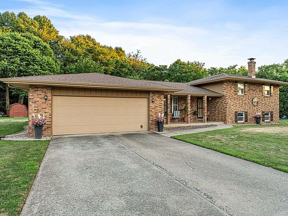 2nd image of 24060 Sunrise Ct