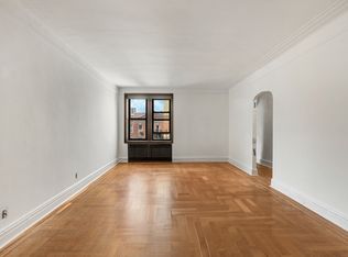 30 Ocean Pkwy APT 6M, Brooklyn, NY 11218