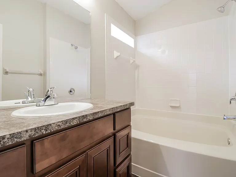 2408 Sonja Ct — Photo 14