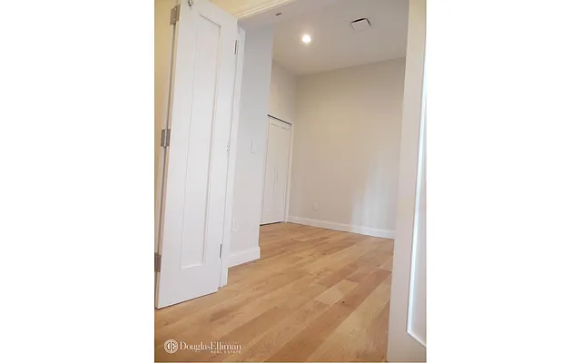 Rented by Douglas Elliman | media 44