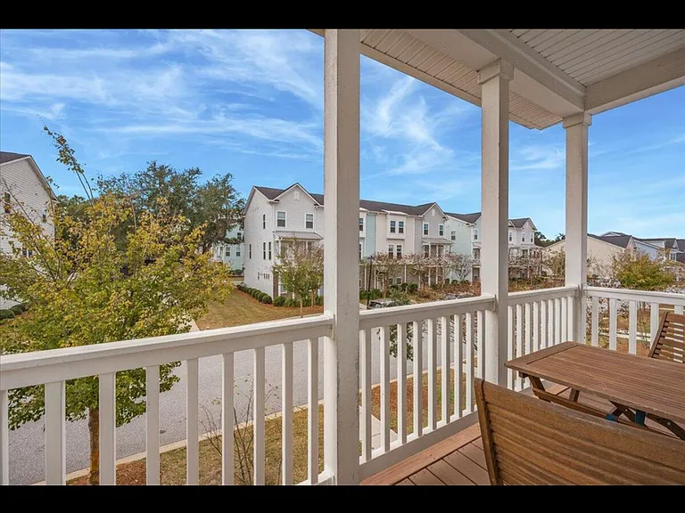122 Rowans Creek Dr — Photo 2
