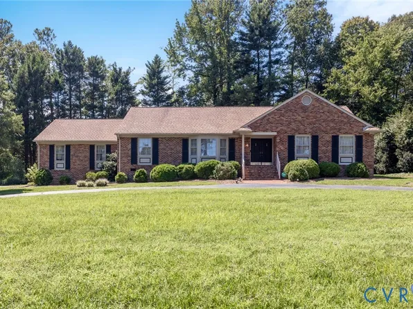 13017 Fairway Ln, Ashland, VA 23005