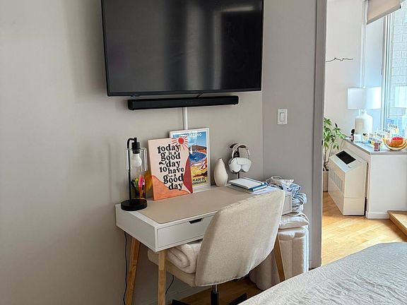 4th image of 497 Saint Marks Ave APT 8Q
