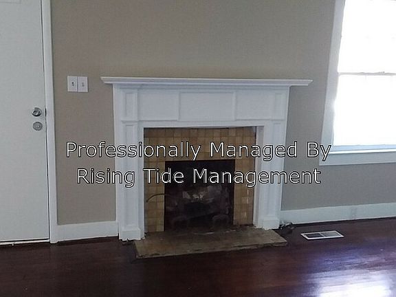 2nd image of 969 Hillcrest Ave