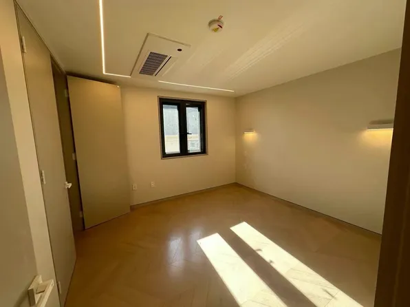 143-21 Quince Ave Floor 2, Flushing, NY 11355